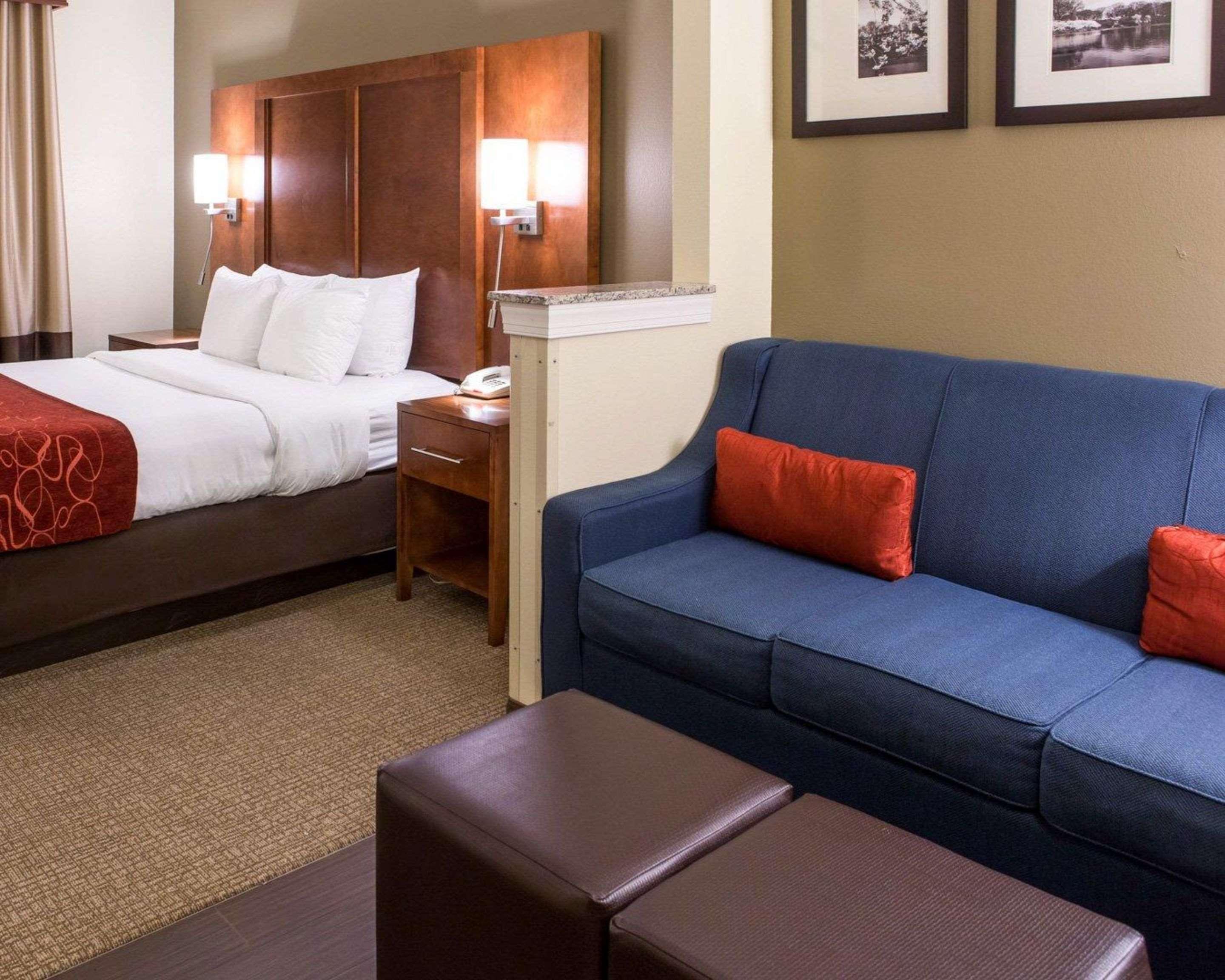 Comfort Suites Newark - Harrison Εξωτερικό φωτογραφία