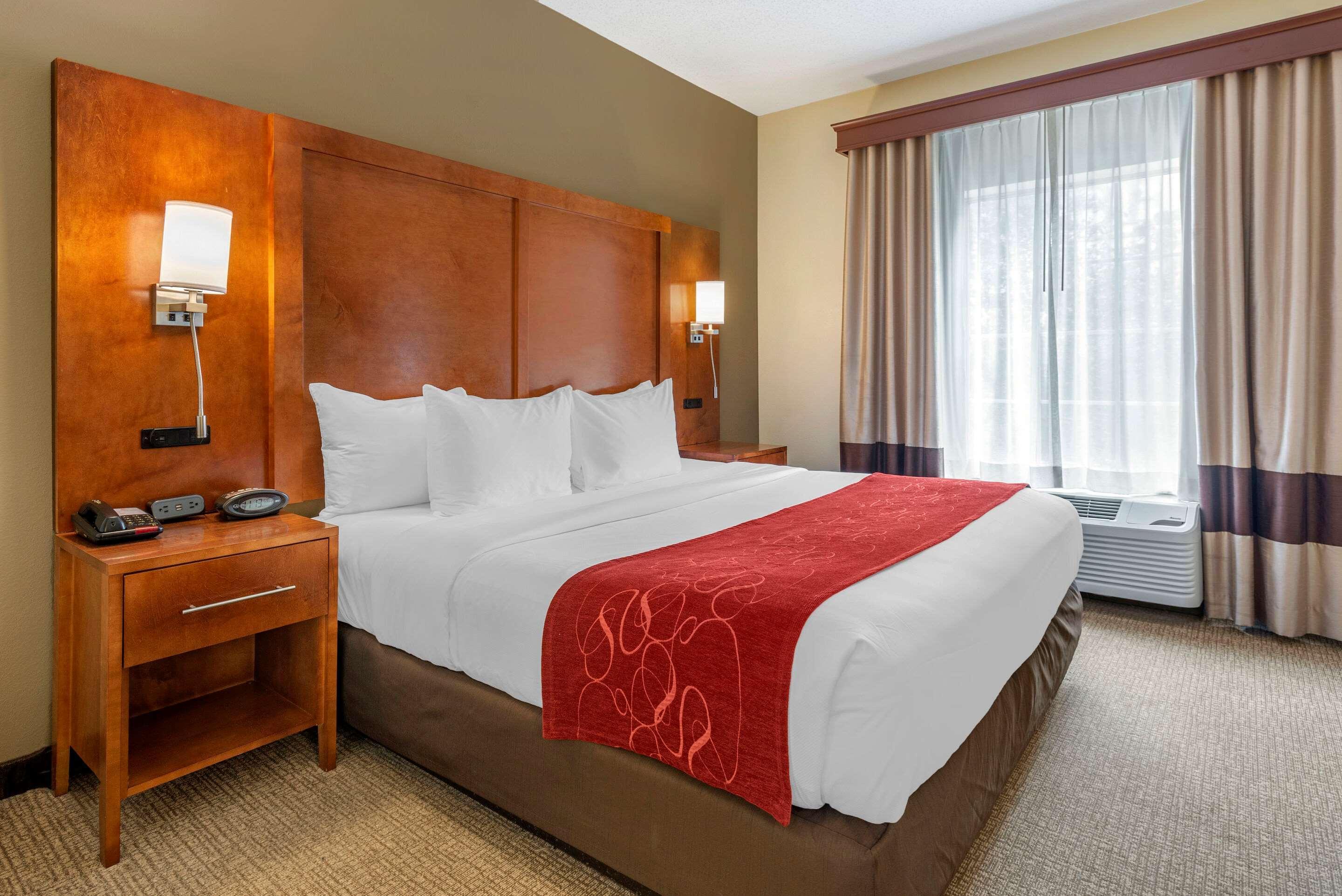 Comfort Suites Newark - Harrison Εξωτερικό φωτογραφία