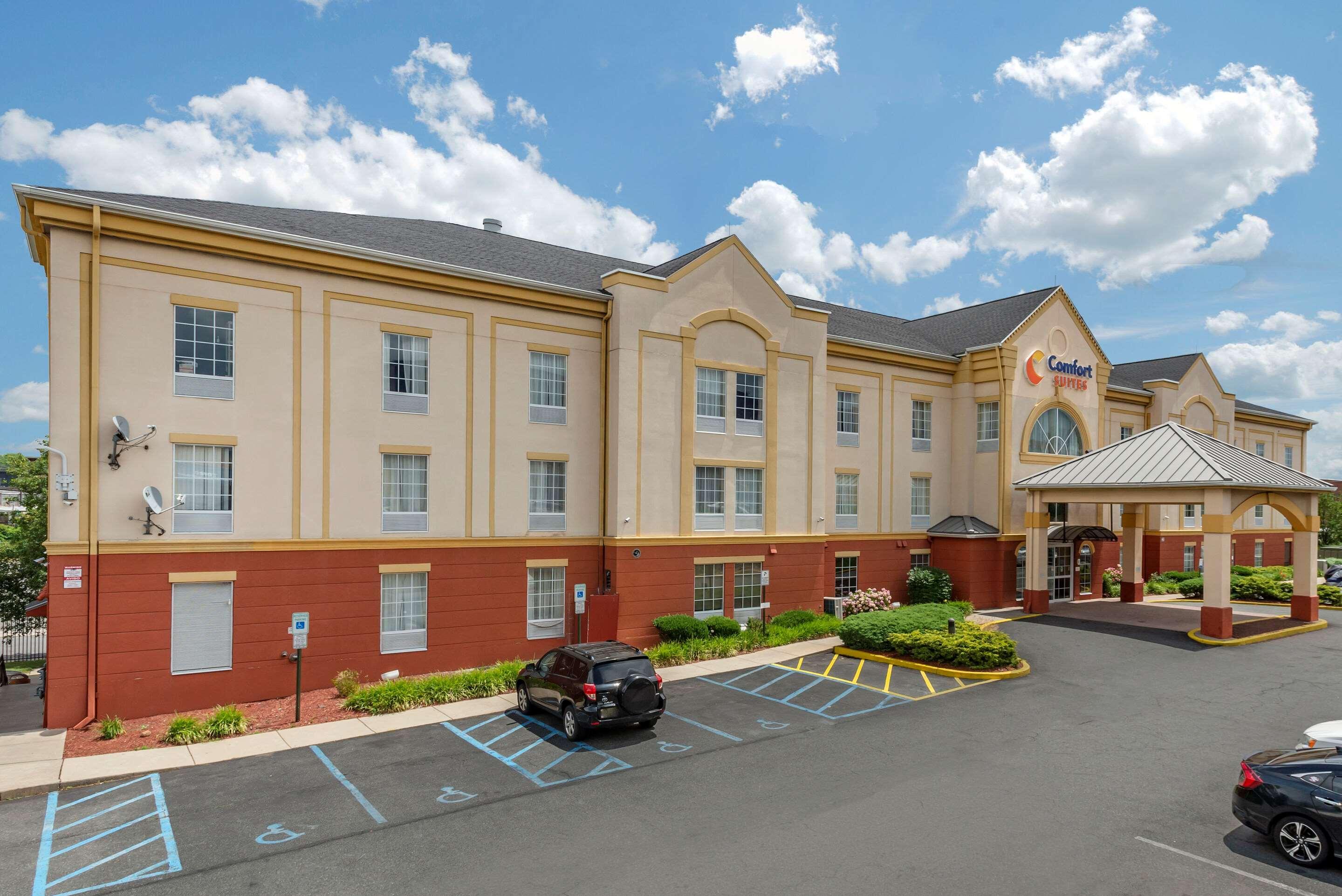 Comfort Suites Newark - Harrison Εξωτερικό φωτογραφία