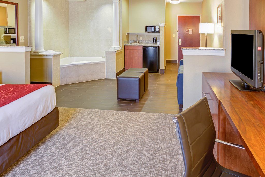 Comfort Suites Newark - Harrison Εξωτερικό φωτογραφία