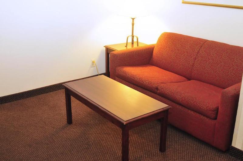 Comfort Suites Newark - Harrison Εξωτερικό φωτογραφία
